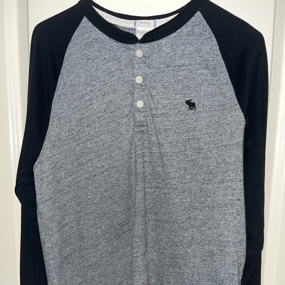 Abercrombie & Fitch Long Sleeve Shirt - Size M
